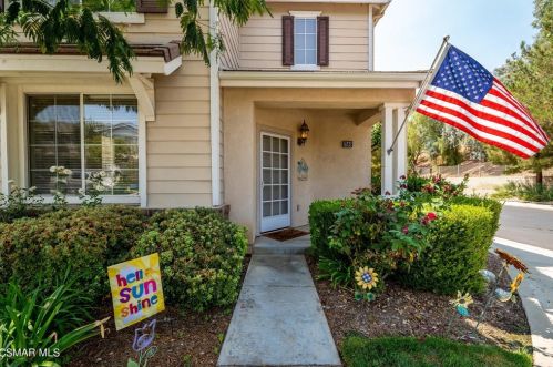 2565 Cloverleaf Ln, Simi Valley, CA 93063-0450