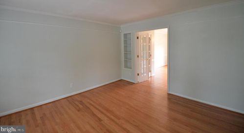 8241 Carrleigh Pkwy, Springfield VA  22152-1235 exterior