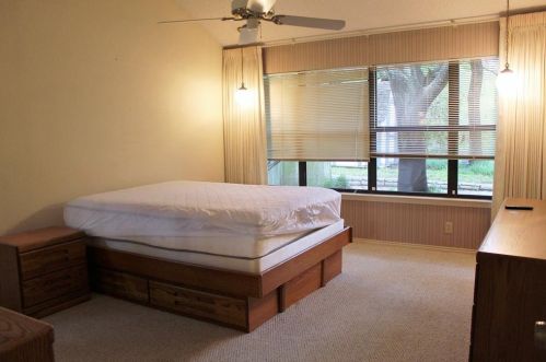 410 Granada Calle Ct, Granbury TX 76049-1476 exterior