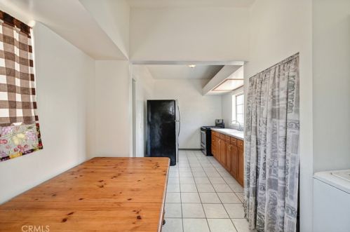 163 Campus Ave, Upland CA  91786-6830 exterior