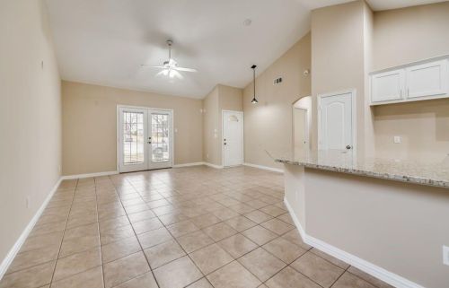 2009 Mill Pond Rd, Garland TX  75044-7617 exterior