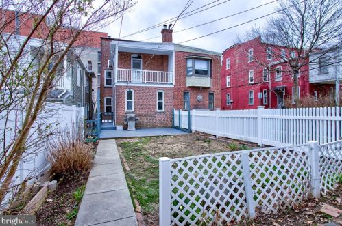 827 Walnut St, Lancaster PA  17602-2436 exterior