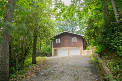 1060 Seven Oaks Rd, Boone, NC 28607-9167