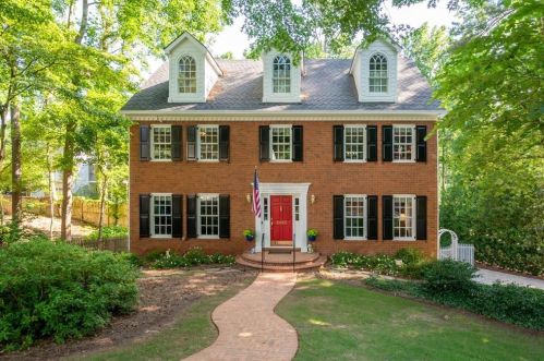 2467 Chestnut Springs Trl, Marietta, GA 30062-2813