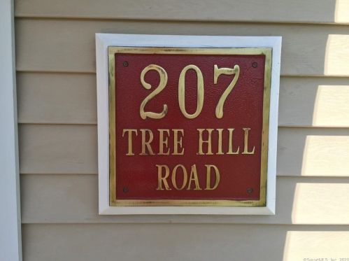 207 Tree Hill Rd, Kensington, CT 06037-3062