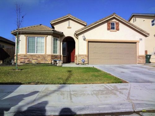 1367 Ardilla Dr, Madera, CA 93638-9309
