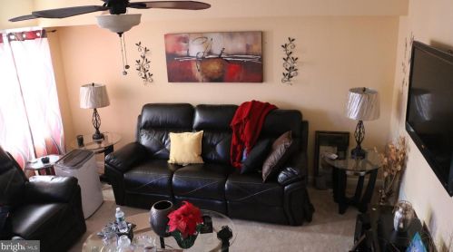 1156 33 St, Camden NJ  08105-4305 exterior