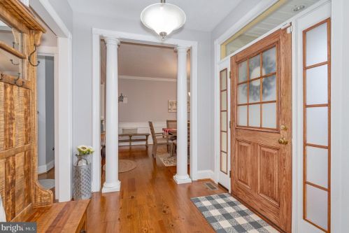 874 Pheasant Hill Rd, Summit Point WV  25446-3634 exterior