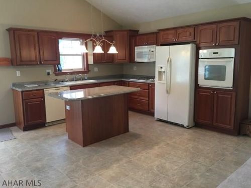 3742 Juniata Gap Rd, Altoona, PA 16601-7433