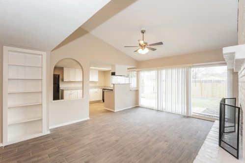 5038 Overcrest Dr, Garland TX  75043-4931 exterior