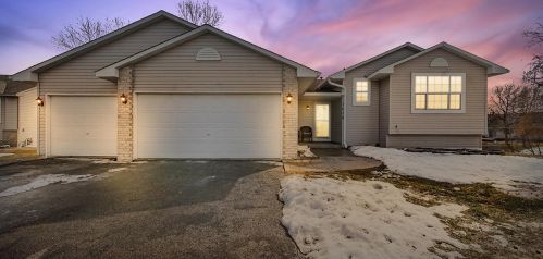 1019 Meadow St, Cologne, MN 55322-9098