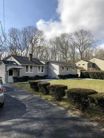 35 Otocki Ln, Tiverton, RI 02878-2624