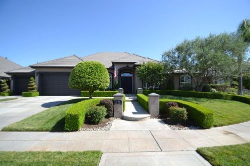 6758 Browning Ave, Fresno, CA 93723-8102