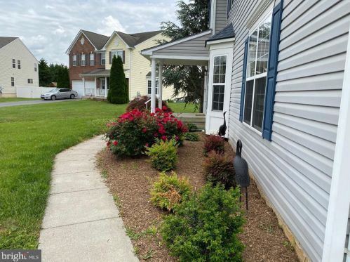 34 Winchester Ct, Harpers Ferry WV  25425-3626 exterior