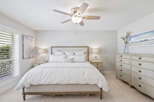 3314 Darbyshire Dr, Dallas TX  75229-5027 exterior