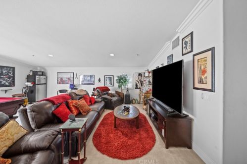 11364 Pondhurst Way, Riverside CA  92505-3471 exterior