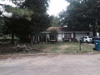 511 4th St, Perkins, OK 74059-3418