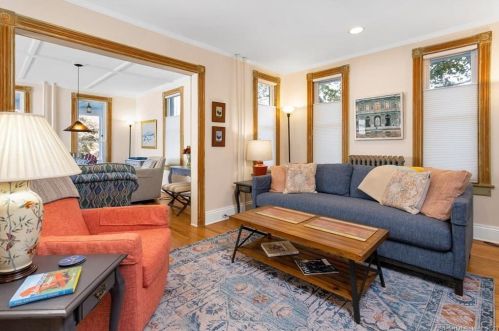 28 Church St, Wilton CT  06897-4903 exterior