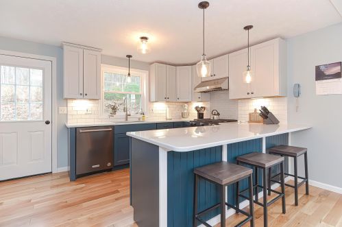 100 Mountain View Dr, New Ipswich, NH 03071-4103