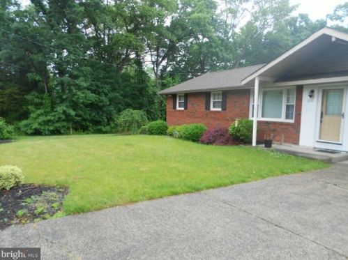213 Locust St, Blenheim, NJ 08012-1130