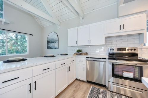 27945 Manzanita Trl, Cape Horn, CA 95713-9422
