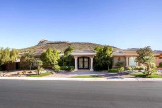 520 Regents Gate Dr, Henderson, NV 89012-7234