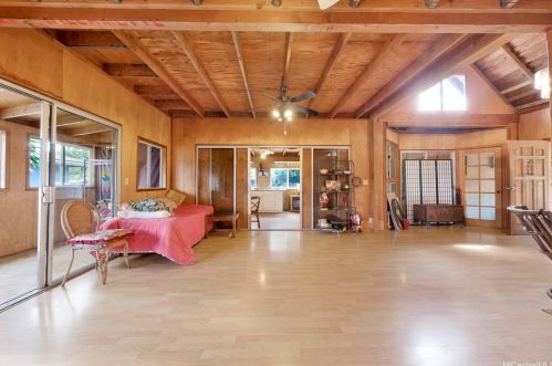 747 15 Ave, Honolulu HI  96816-3722 exterior