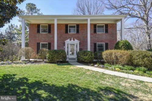1944 Foxhall Rd, Mc Lean, VA 22101-5535