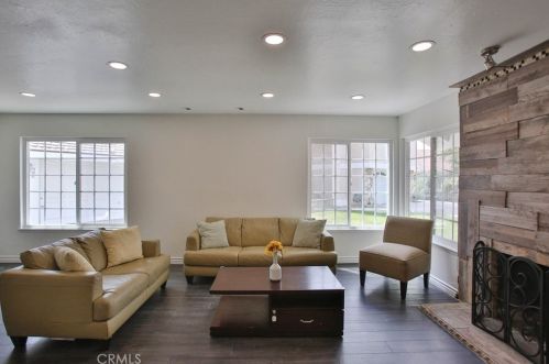 2310 San Lorenzo Ave, Santa Ana CA 92704-6039 exterior