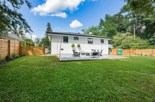 1048 Pinehurst Dr, Smyrna GA  30080-4227 exterior