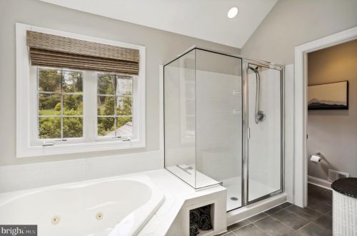 410 Old County Rd, Severna Park MD 21146-4655 exterior