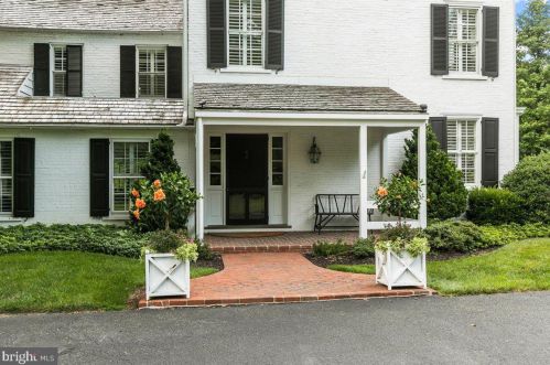 1501 Clayton Rd, Lancaster PA  17603-2405 exterior