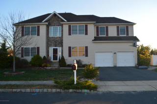 6 Maria Ln, Wall Township, NJ 07731-3833