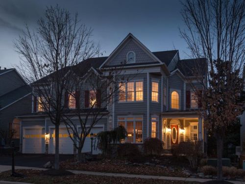 19247 Mill Site Pl, Leesburg, VA 20176-6880