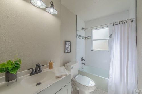 1513 Alexander Cir, Pueblo CO  81001-2024 exterior