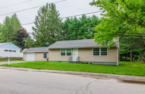 5 Blanchette St, Lewiston, ME 04240-4729