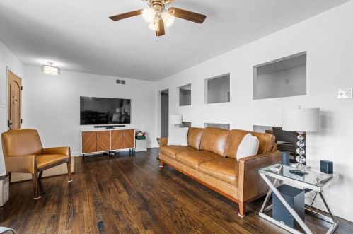 3364 Darvany Dr, Dallas TX  75220-1616 exterior