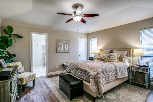 2008 Toulon Ln, Carrollton TX 75007-2204 exterior