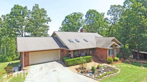 395 Laurel Mountain Dr, Toccoa, GA 30577-8399