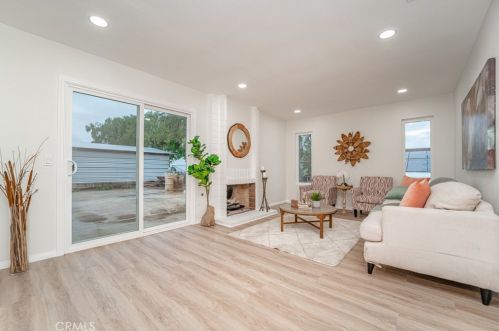 5443 Polo Ct, Riverside CA  92509-5351 exterior