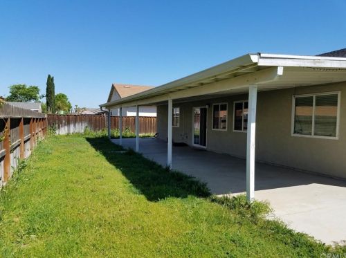 1777 Dante Ave, Fresno, CA 93722-8733