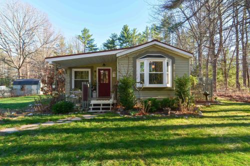 11 Fanny Dr, Allenstown, NH 03275-2348