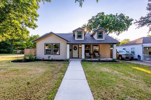 2748 Ryan Ave, Fort Worth TX  76110-3028 exterior