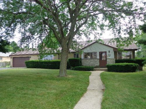 9061 Chester Ave, Niles IL  60714-1419 exterior