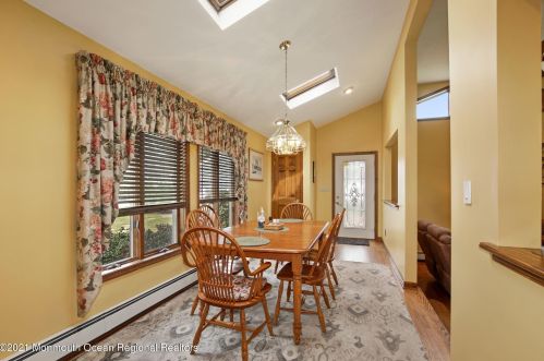 278 Edgebrook Rd, Trenton NJ 08691-3732 exterior