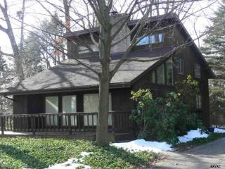 2980 Woodshead Ter, York, PA 17403-9751