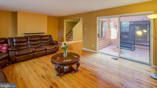59 Sayre Dr, Princeton NJ  08540-5825 exterior