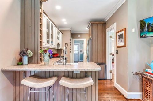945 Eulalia Rd, Atlanta GA  30319-1306 exterior