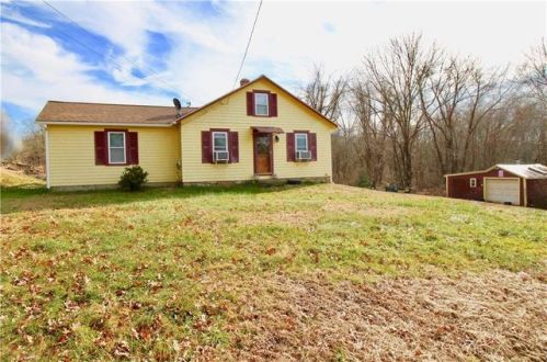 20 North Rd, Hopkinton, RI 02833-1118