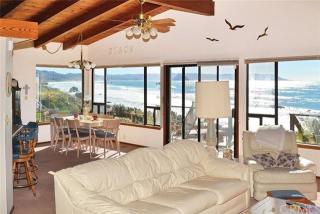 374 Pacific Ave, Cayucos, CA 93430-1634
